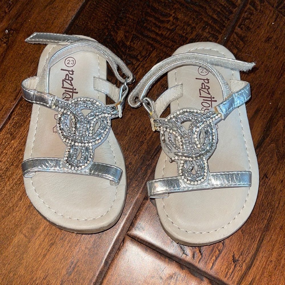 Pazitos sandals